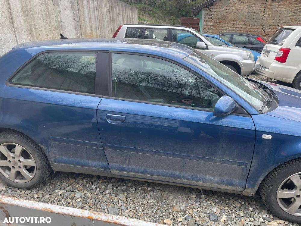 Audi A3 2.0 TDI DPF Ambiente - 4