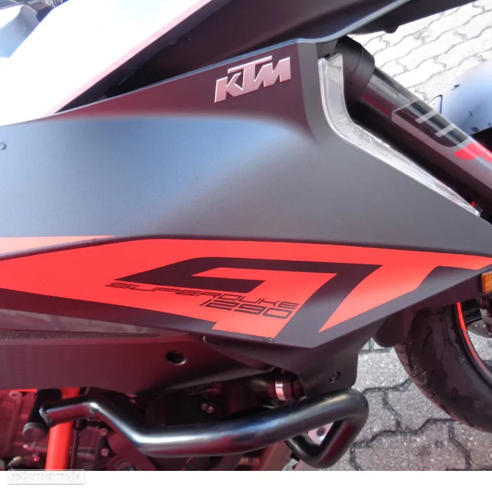KTM Superduke 1290 - 9