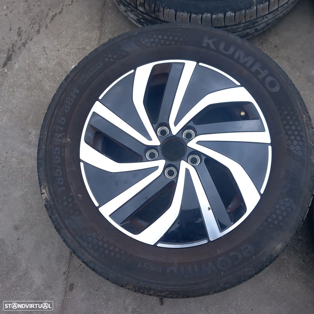 Jantes especiais 15 vw polo 6 com pneus bons 185 65 15 - 3