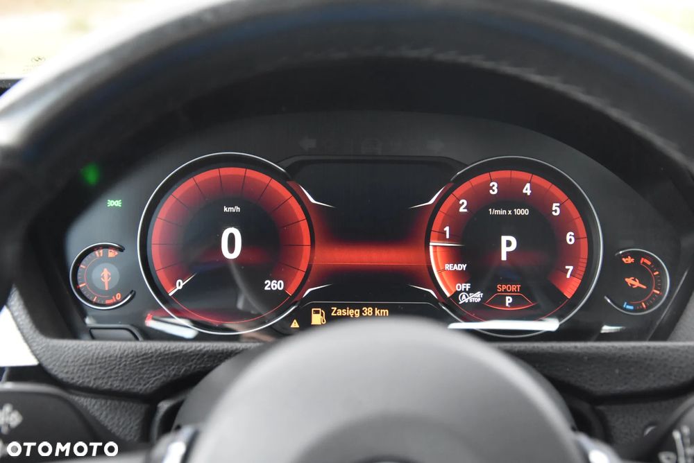 BMW Seria 3 320i Edition M Sport Shadow - 32