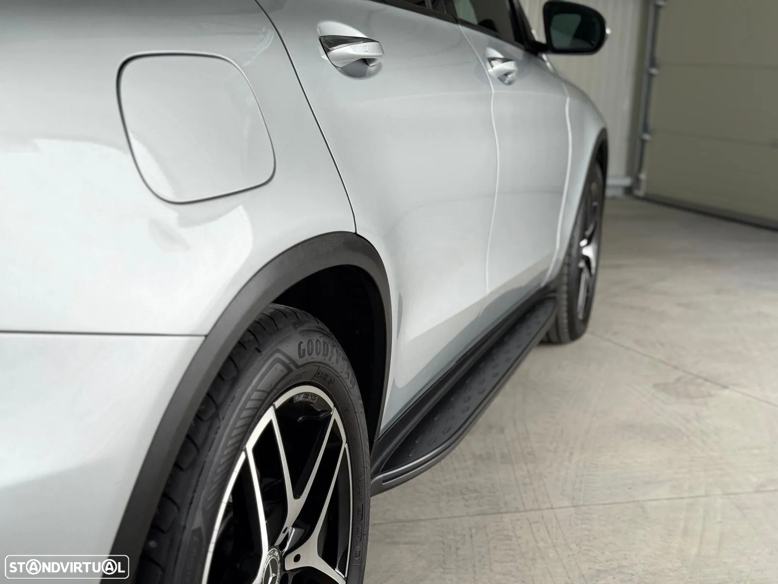 Mercedes-Benz GLC 250 d 4Matic 9G-TRONIC AMG Line - 28