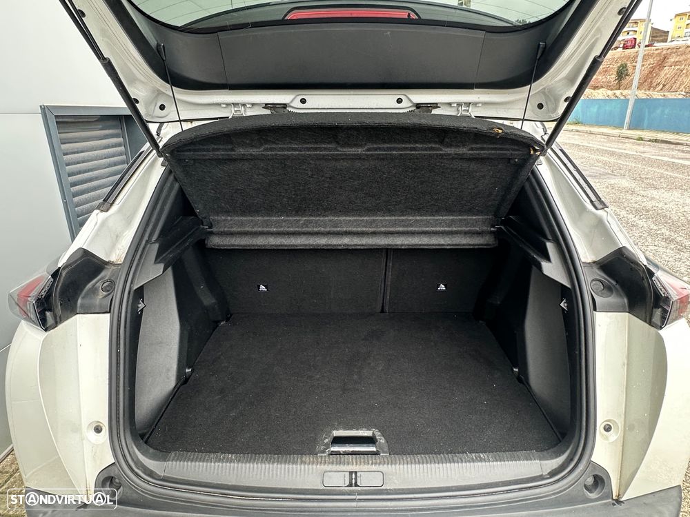 Peugeot 2008 1.2 PureTech GT Line EAT8 - 14