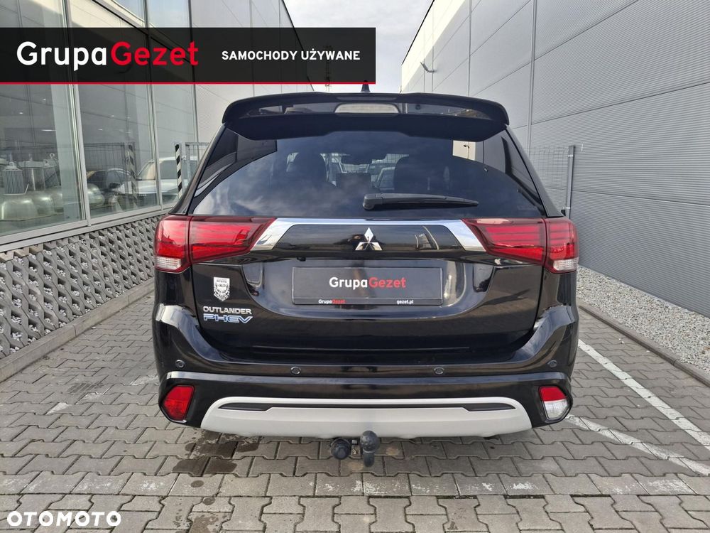 Mitsubishi Outlander - 6