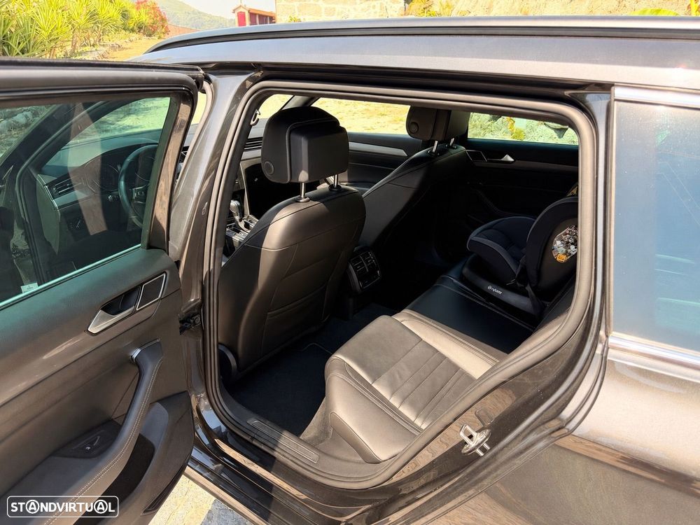 VW Passat 2.0 TDI R-Line DSG - 9