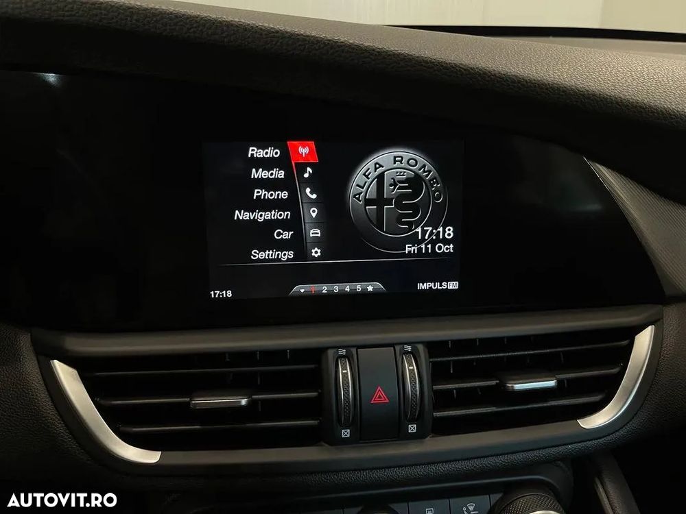 Alfa Romeo Giulia 2.2 Diesel AT8-Q4 Veloce - 15