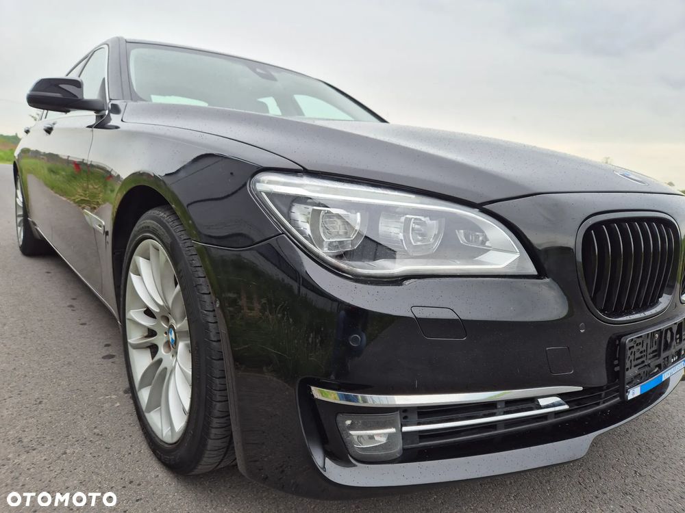 BMW Seria 7 740Li - 10