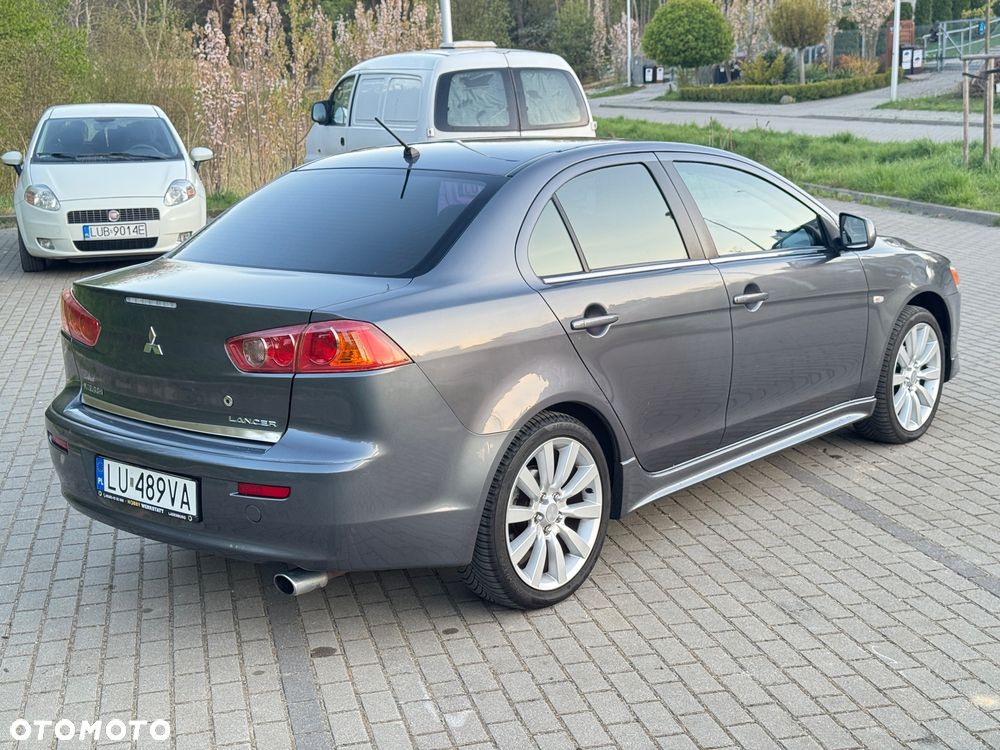 Mitsubishi Lancer 1.8 CVT Instyle - 11