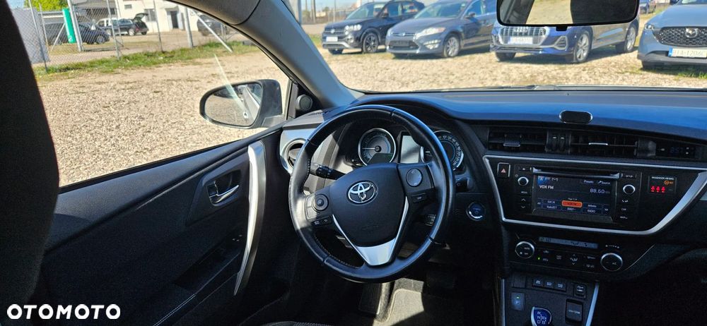 Toyota Auris 1.8 HSD Luna - 20