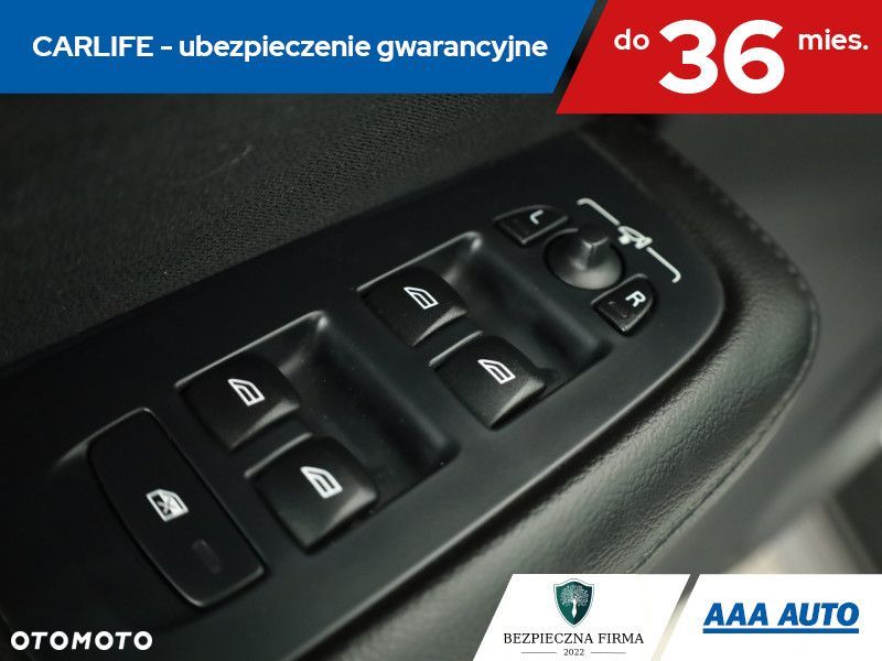 Volvo V60 Cross Country - 18