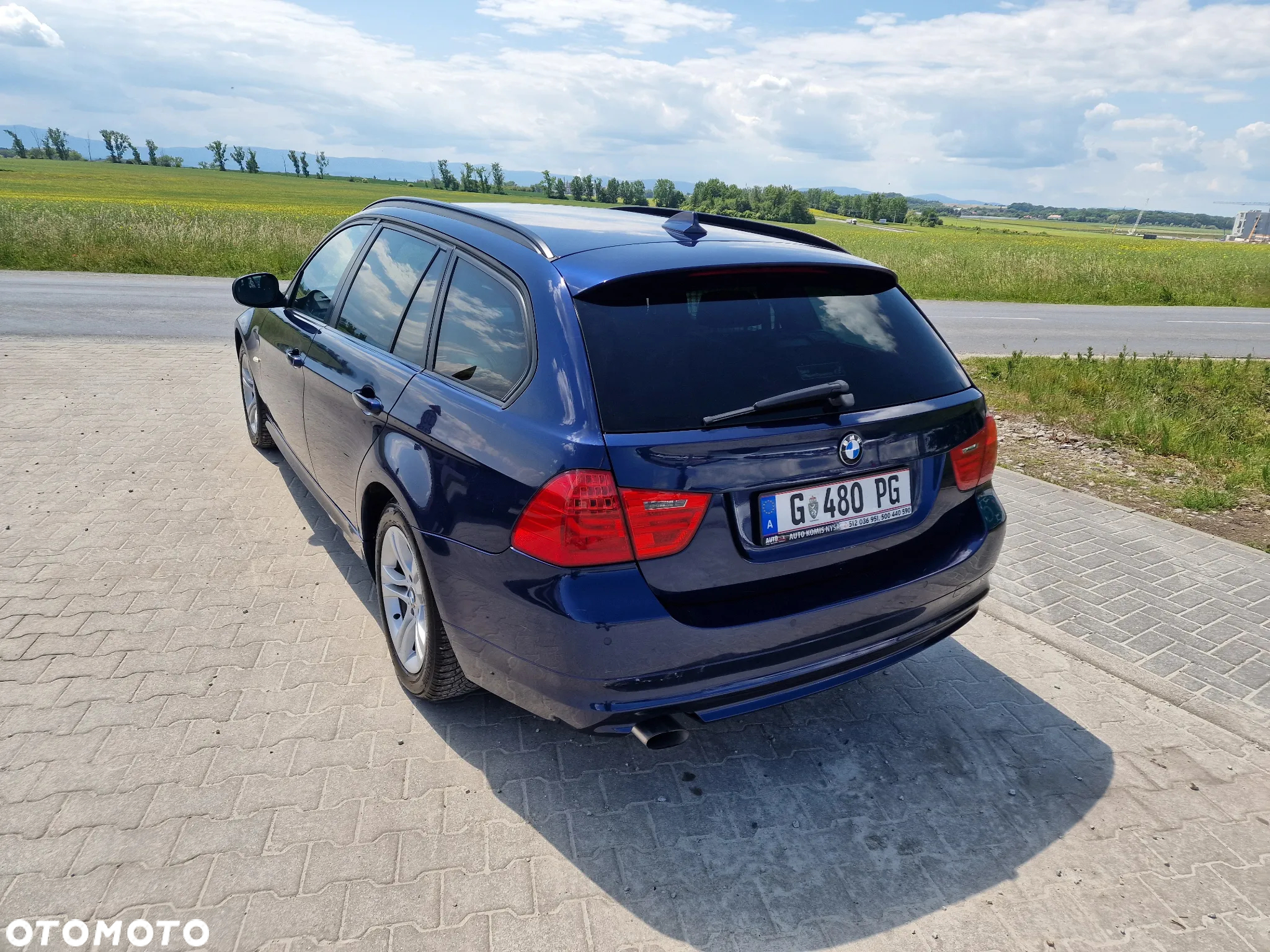 BMW Seria 3 318d Touring Blue Performance Luxury Line - 12