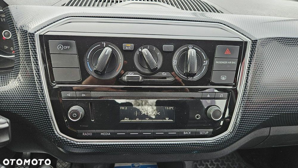 Volkswagen up! 1.0 move - 17