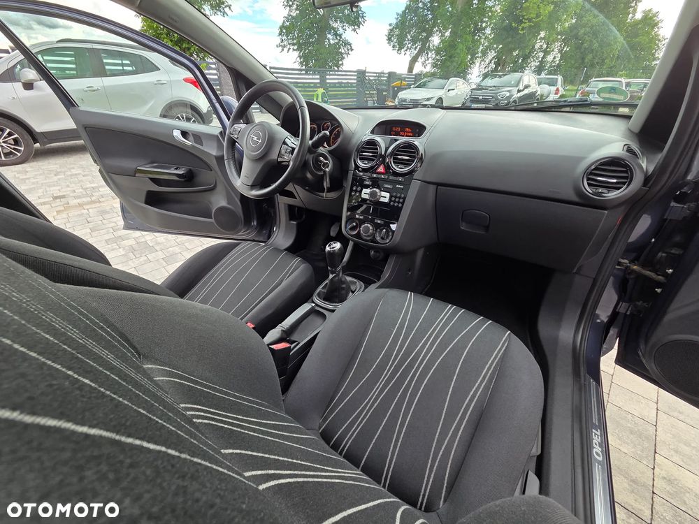 Opel Corsa 1.4 16V Innovation - 13