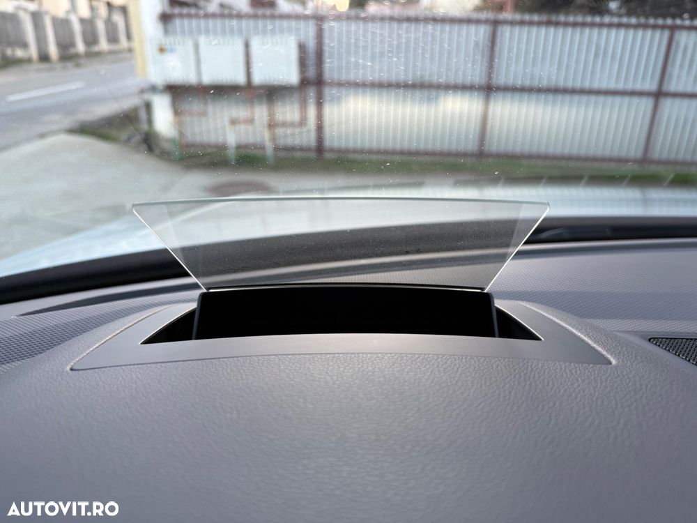 Volkswagen Tiguan 2.0 TDI SCR 4MOTION DSG R-Line - 35