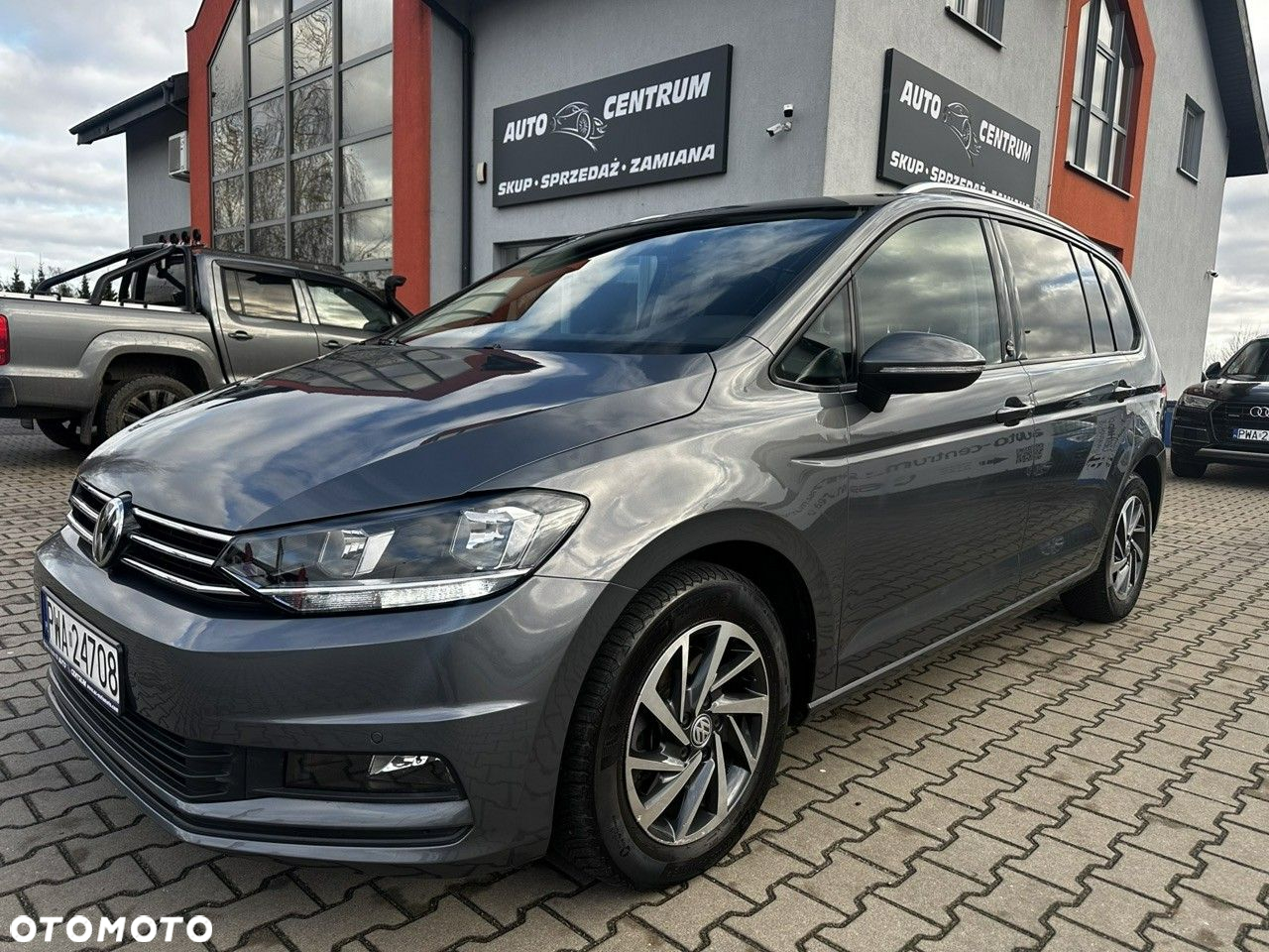 Volkswagen Touran 2.0 TDI SCR Comfortline - 3