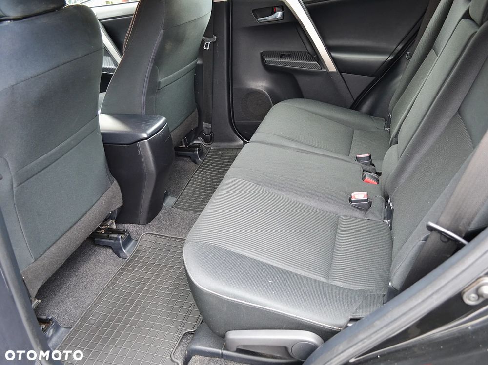 Toyota RAV4 2.0 4x4 Edition - 9
