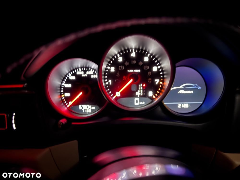 Porsche Macan Standard - 29