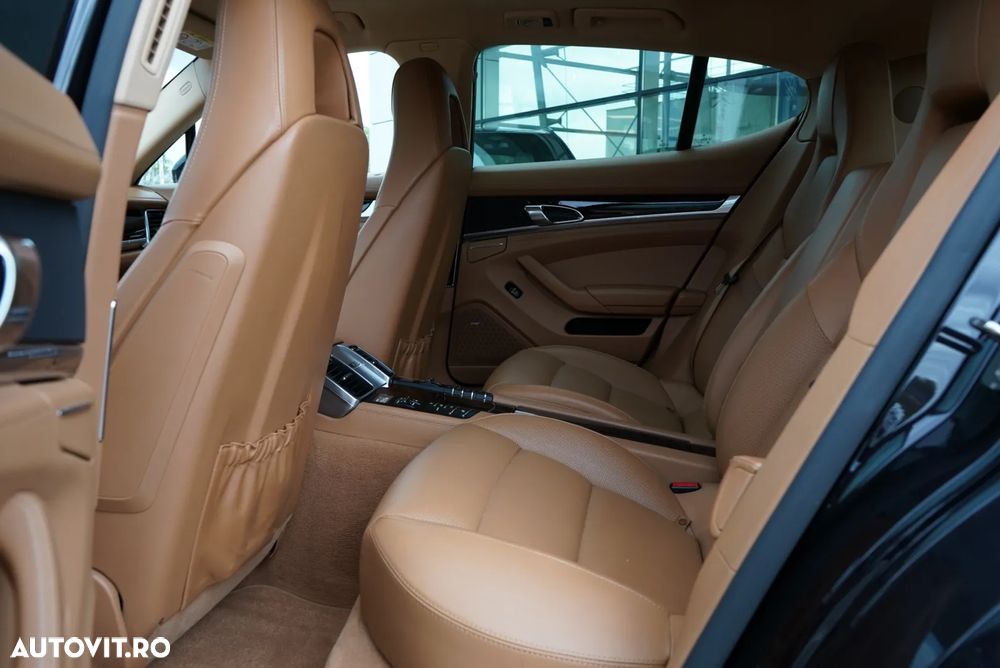 Porsche Panamera 3.0 PDK 4S - 10