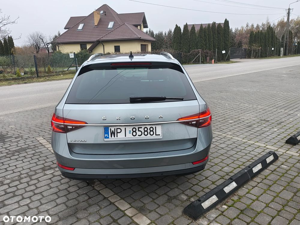 Skoda Superb 2.0 TSI Ambition DSG - 7
