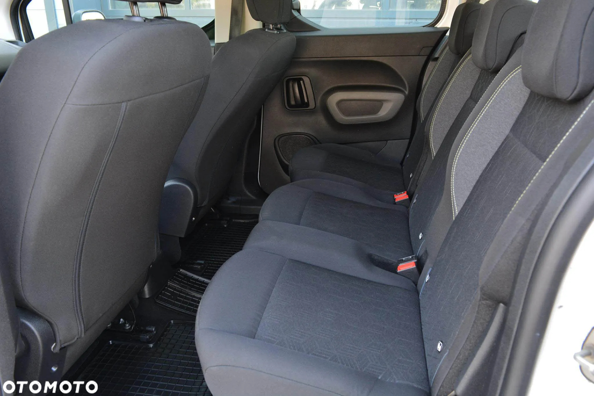 Peugeot Rifter 1.5 BlueHDI Active Pack S&S - 28