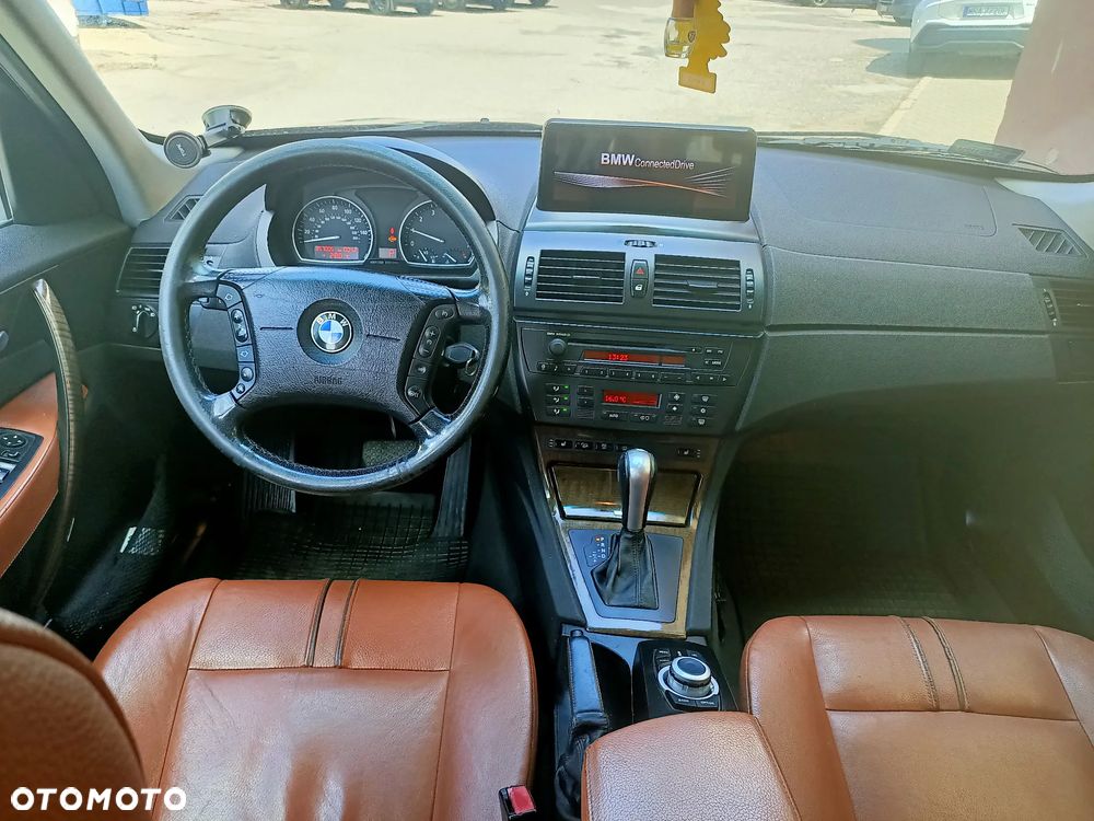 BMW X3 3.0i - 9