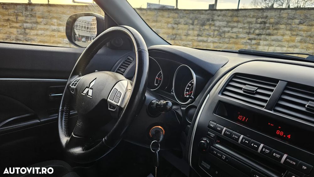 Mitsubishi ASX 1.8 DI-D 2WD Intense - 12