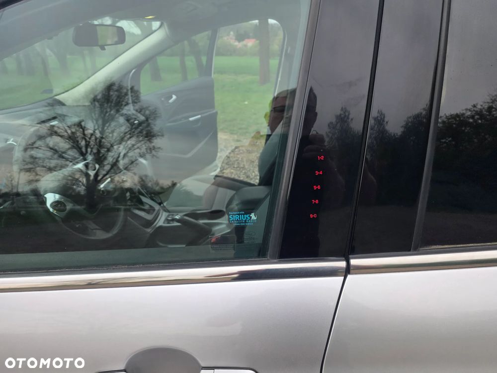 Ford Escape 2.0 EcoBoost AWD Titanium - 9