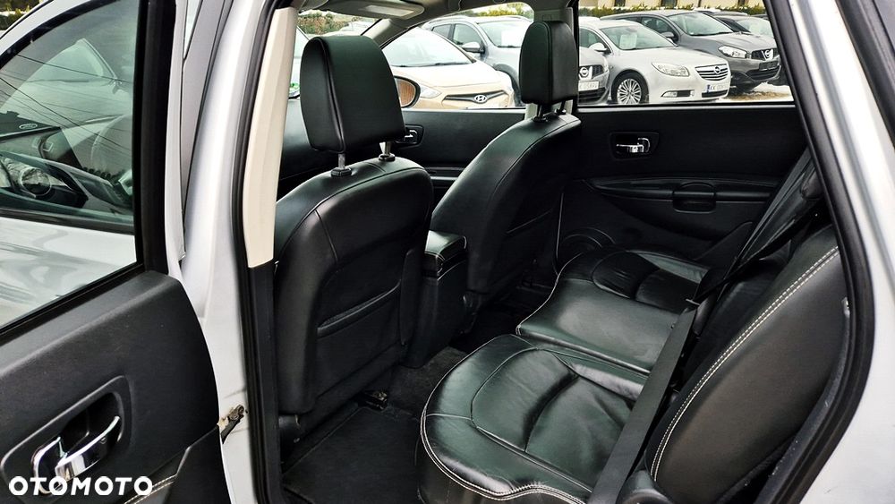 Nissan Qashqai+2 2.0 4x4 Tekna - 31