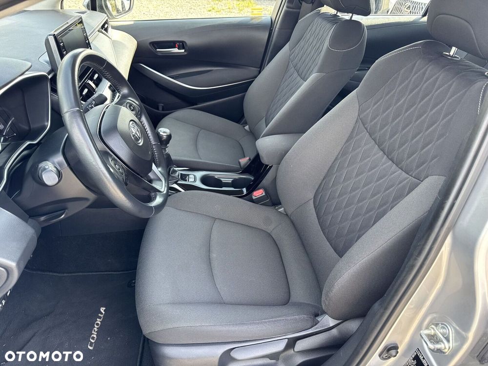 Toyota Corolla - 9