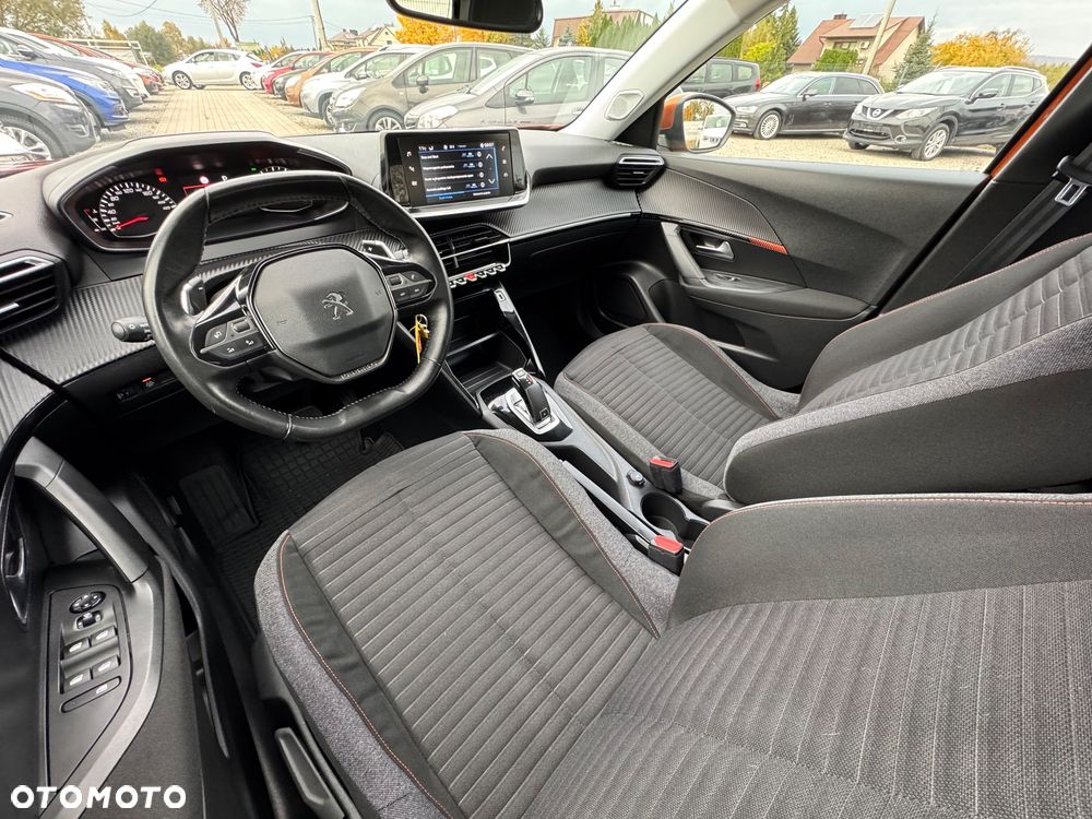 Peugeot 2008 1.2 PureTech Active S&S EAT8 - 10