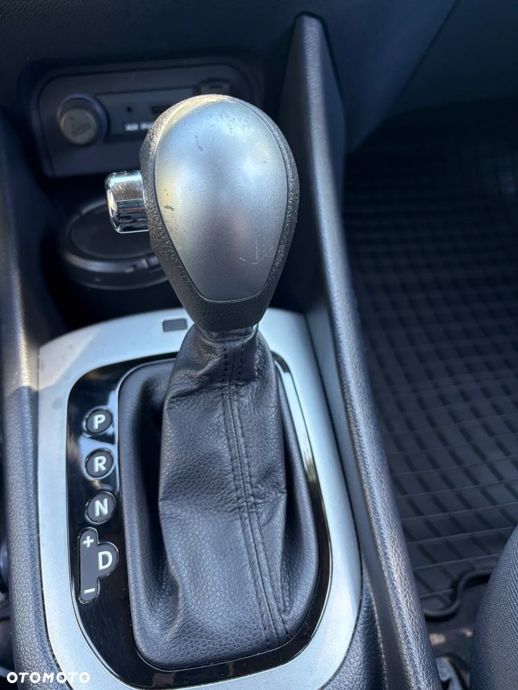Kia Rio 1.4 L - 4