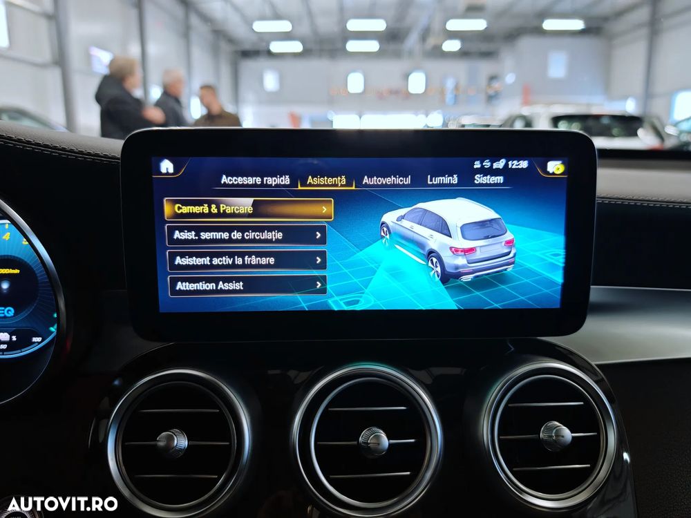 Mercedes-Benz GLC 300 e 4MATIC - 17