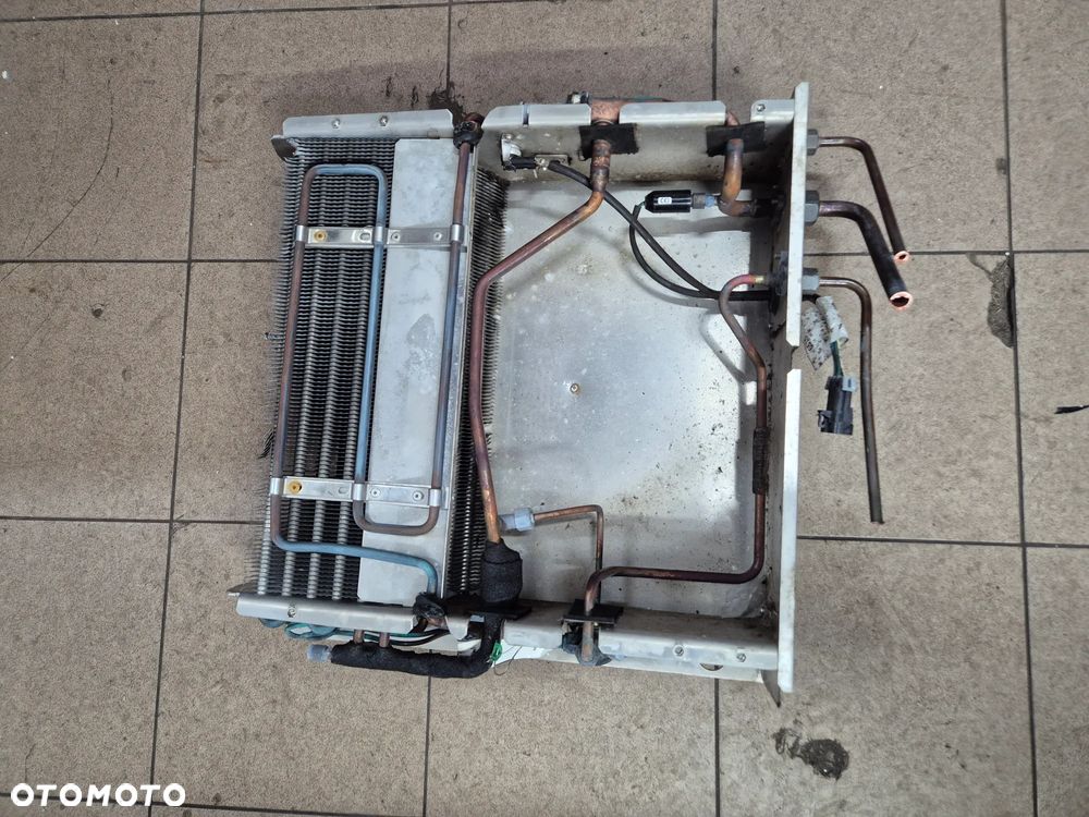 AGREGAT CHŁODNICZY CARRIER NEOS 100 S 220V 12V - 3