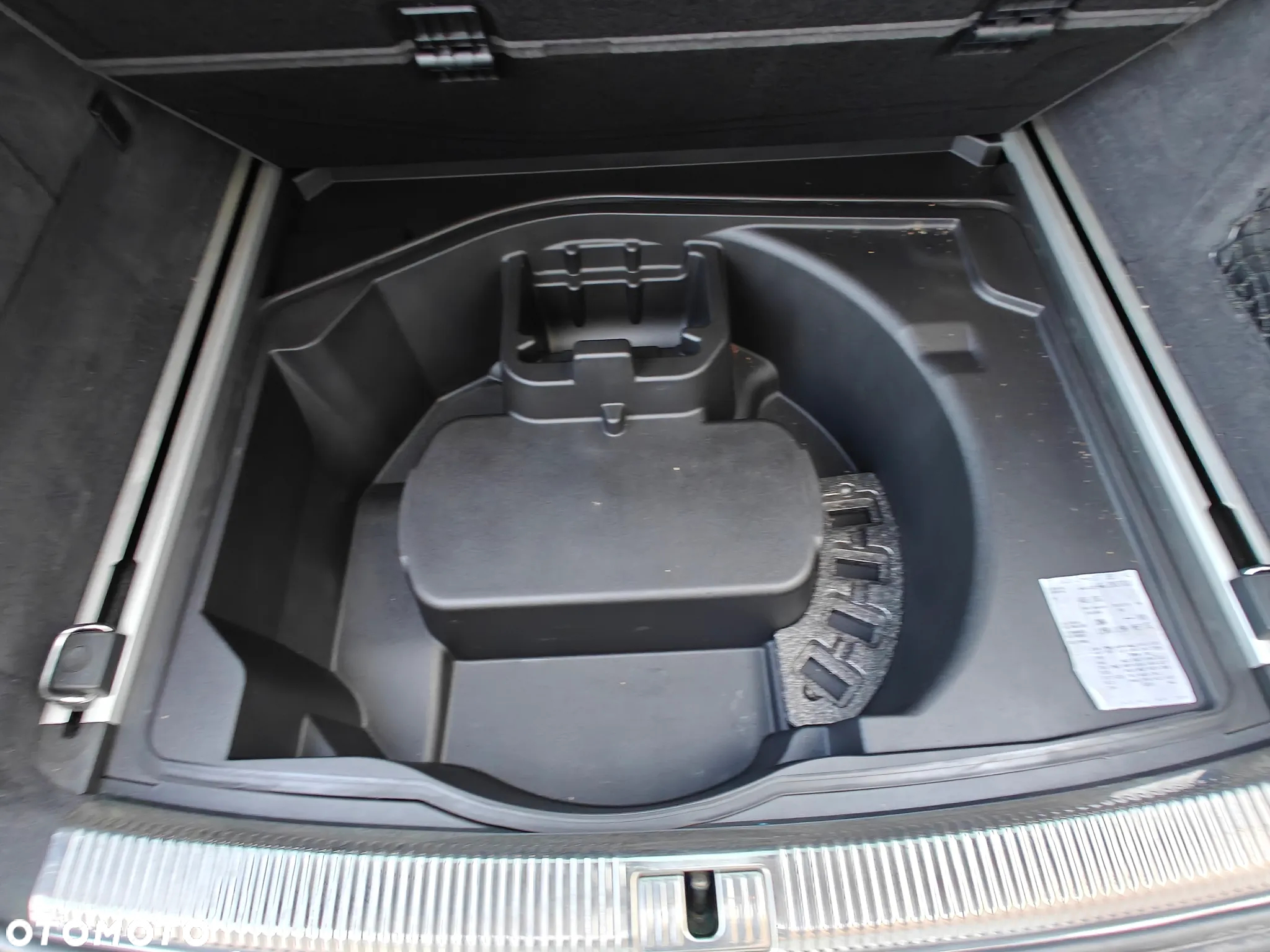 Audi A6 Avant 2.0 TDI Ultra S tronic - 23