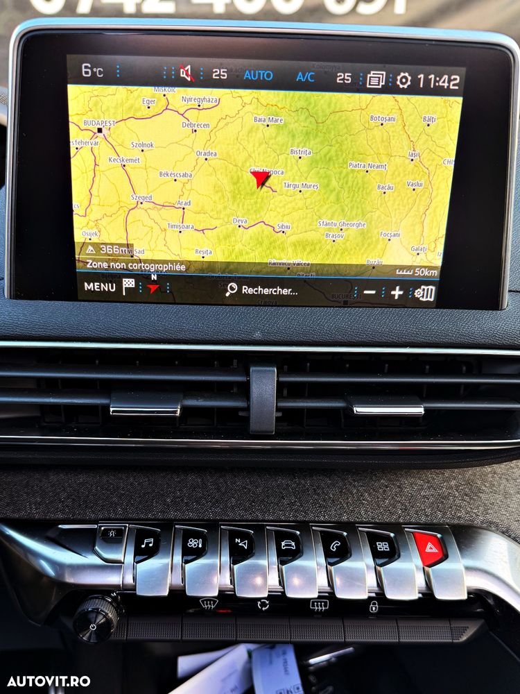 Peugeot 3008 PureTech 130 Stop & Start GPF Allure Pack - 36