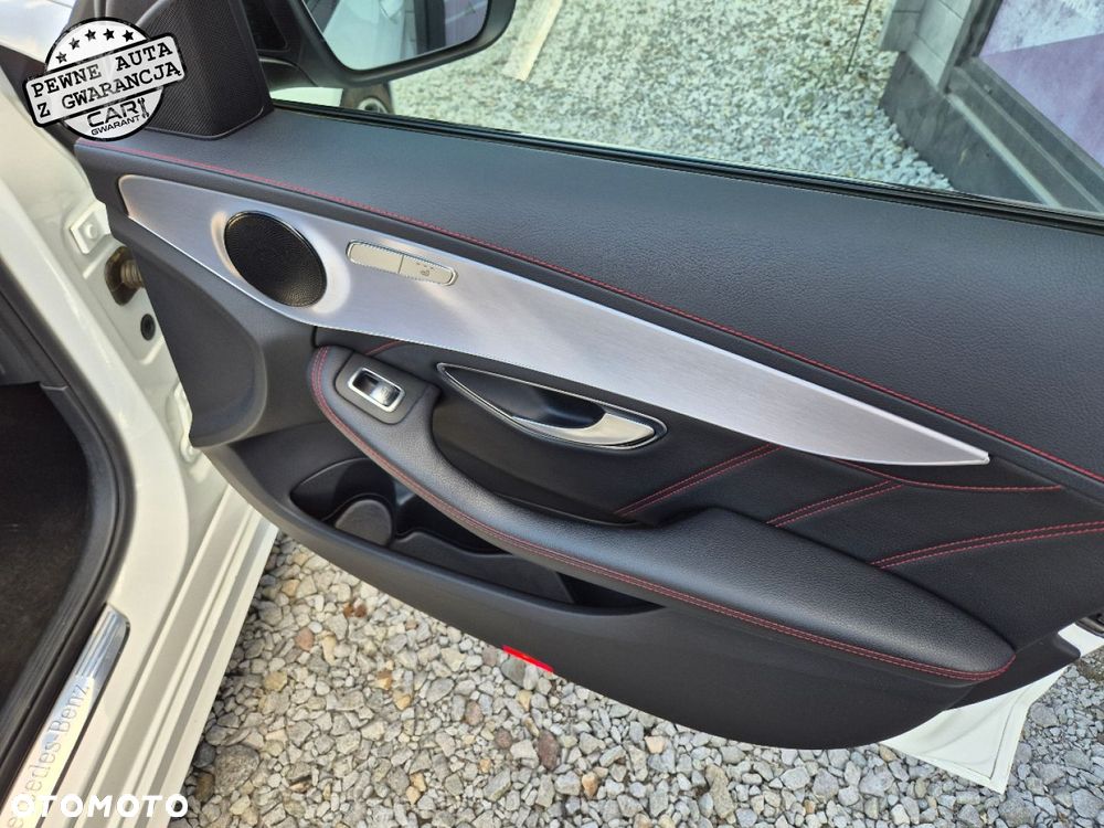 Mercedes-Benz Klasa C AMG 43 4-Matic - 32