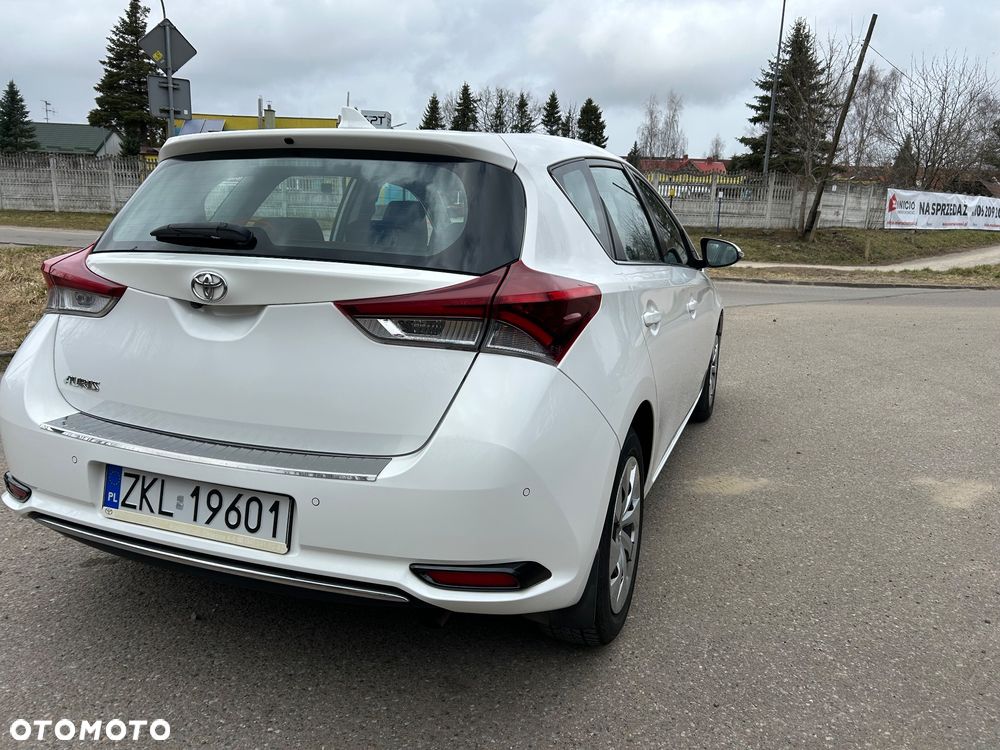 Toyota Auris 1.6 Comfort - 11