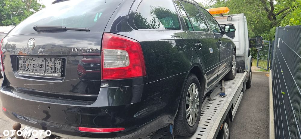 Skoda Octavia 1.6 TDI Ambiente - 4