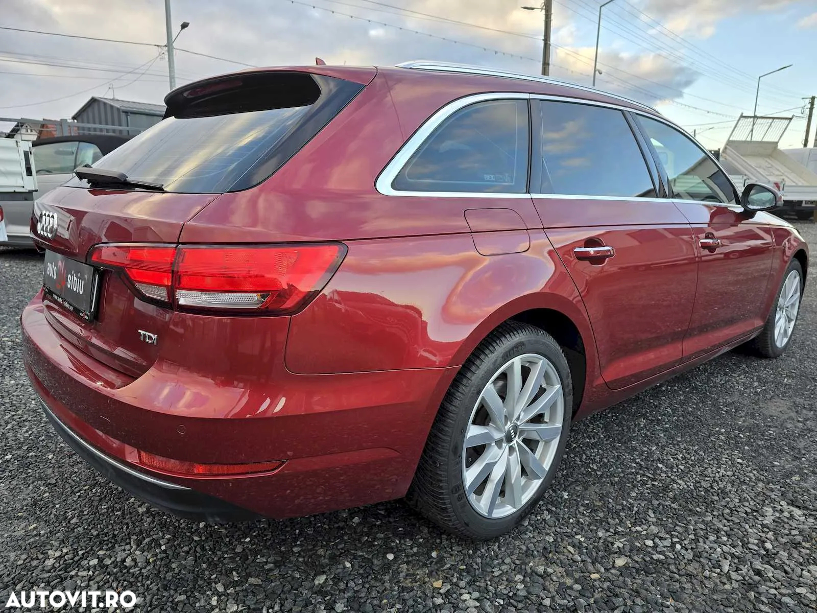 Audi A4 Avant 2.0 TDI S tronic - 6