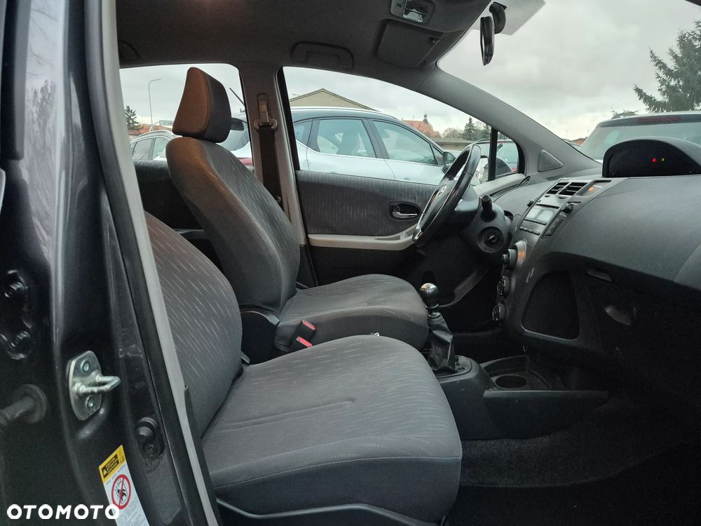 Toyota Yaris 1.33 VVT-i Sol - 12