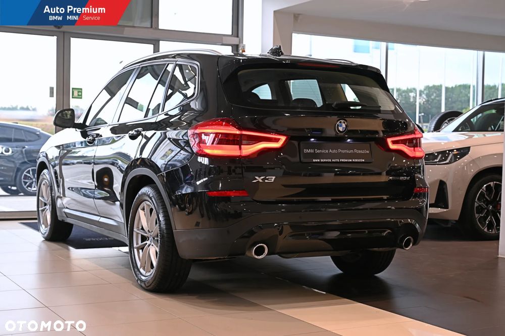 BMW X3 xDrive20d Advantage - 22