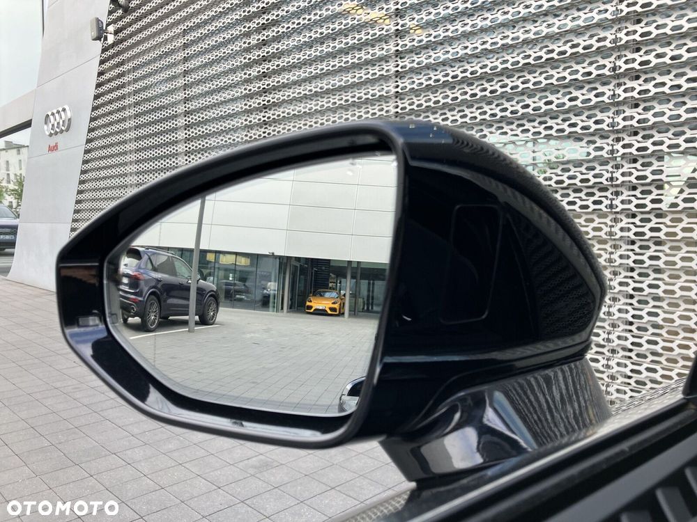 Audi A8 - 32