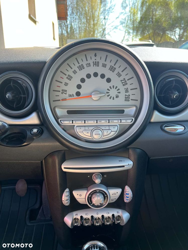MINI ONE - 7