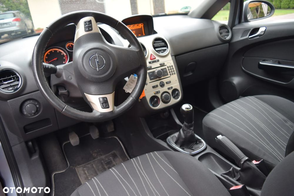 Opel Corsa 1.2 16V Navi - 21