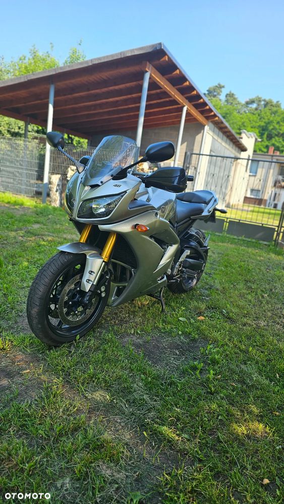 Yamaha FZ - 13