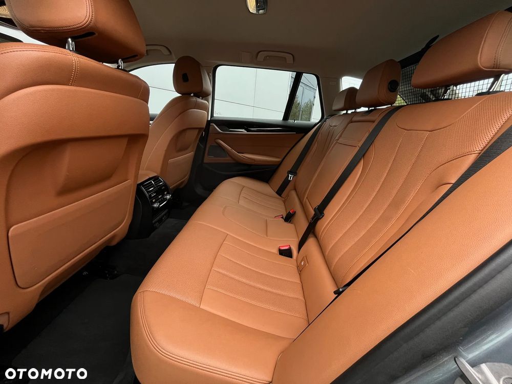 BMW Seria 5 520d xDrive Luxury Line - 15
