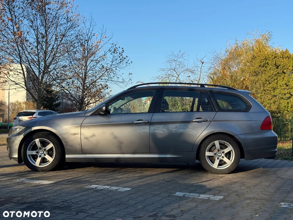 BMW Seria 3 318d DPF - 6