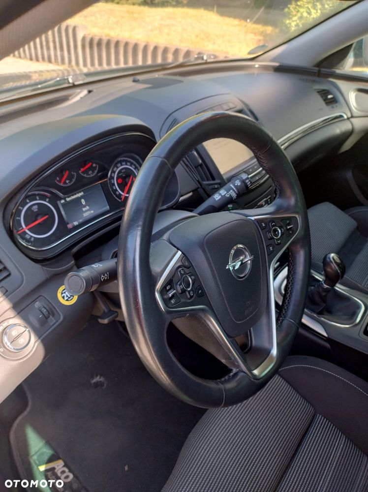 Opel Insignia - 13