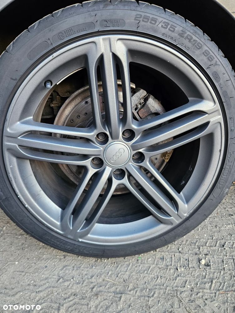Audi A4 Avant - 11