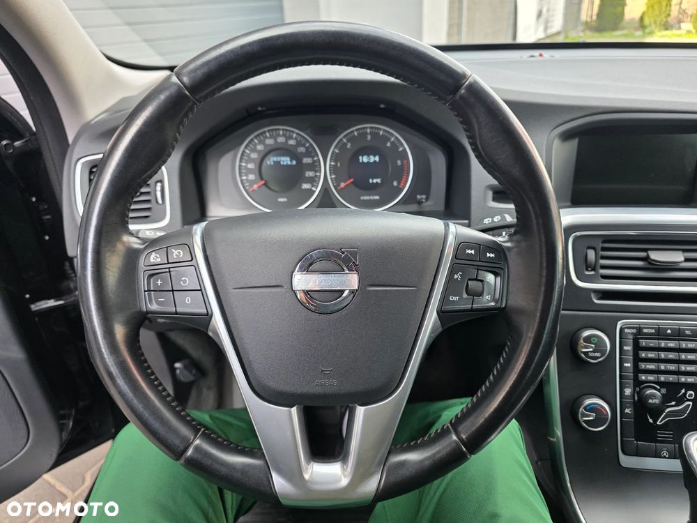 Volvo V60 D3 Momentum - 15