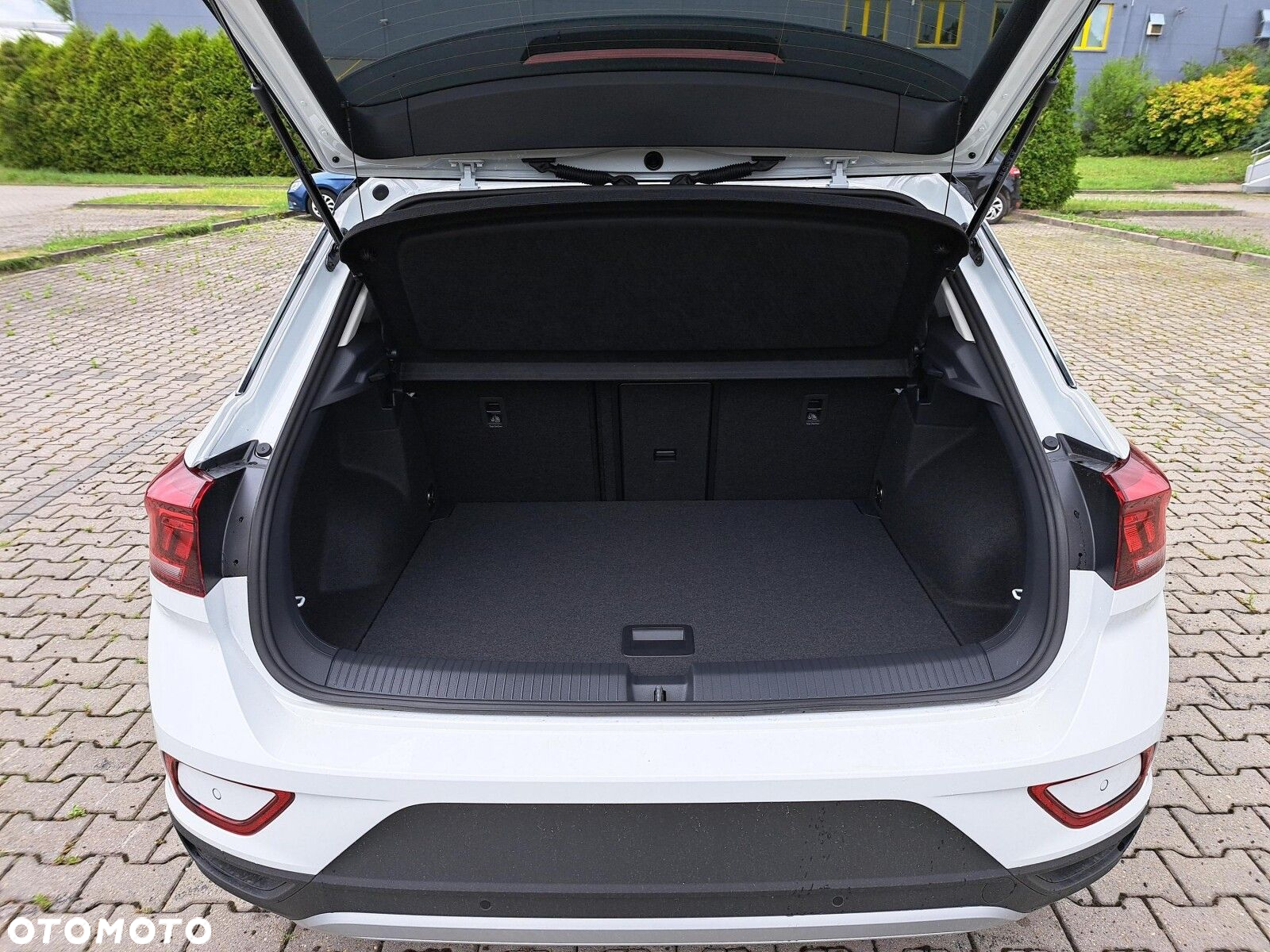Volkswagen T-Roc 1.5 TSI Life Plus DSG - 16